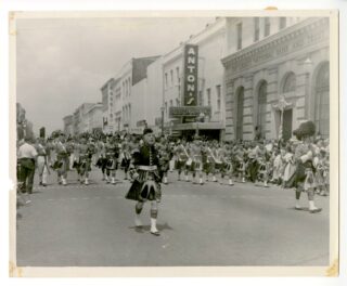 The Citadel Regimental Band and Pipes in Savannah's 1959 Irish Parade

today.citadel.edu/sustaining-what-is-now-an-american-tradition-the-citadel-regimental-band-and-pipes-as-americas-band/