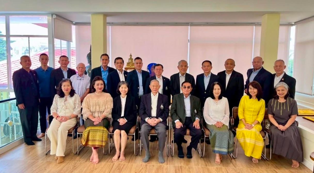 On March 22 at Wat Phra Sri Mahathat Wora Maha Wiharn, the Thailand Citadel Club held its inaugural Muster in remembrance of nine Thai alumni who passed away in recent years. Buddhist monks from the temple conducted a traditional chanting ceremony, dedicating merit to honor and commemorate the lives and service of the departed alumni. The ceremony was presided over by LTG Charoensakdi Thiengtham, ’63, president of the Thailand Citadel Club, and attended by members of The Citadel Alumni community in Thailand.