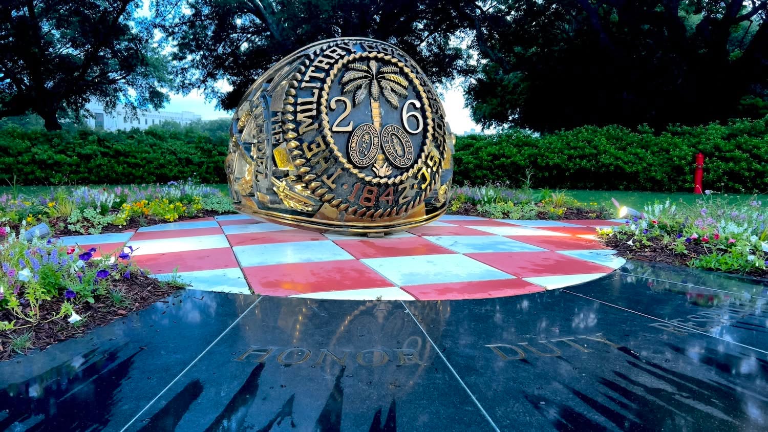 Class of 2026: Tomorrow is your last day to get a photo with the ring statue. Next chance? 2076.