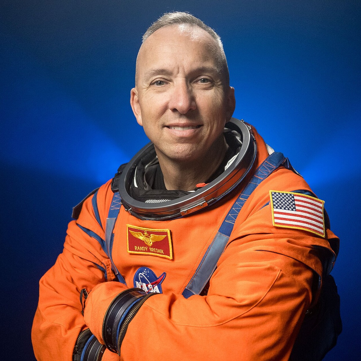 Astronaut Randy Bresnik, '89, is leading NASA’s Artemis III mission into space next year. He was featured on the October 4th episode of the Wall Street Journal's podcast My Monday Morning, with Lane Floresheim, talking about his leadership style, how he sleeps while afloat and what it’s like starting the week in space. Find the podcast at the link below or wherever you listen to podcasts.
open.spotify.com/episode/0tdqZaWRPoDBye3PUUqhyC